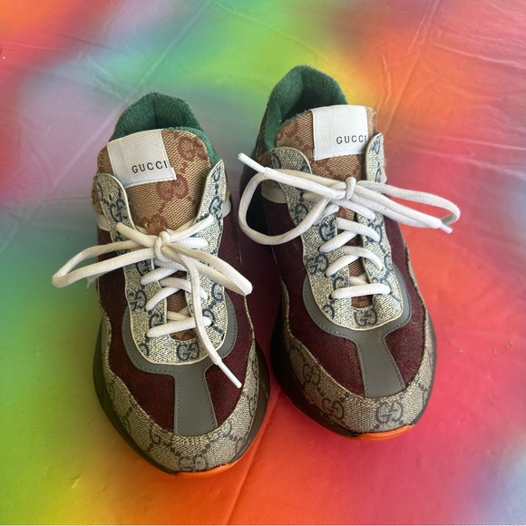 Gucci GG Rhyton Sneakers - Picture 6 of 8